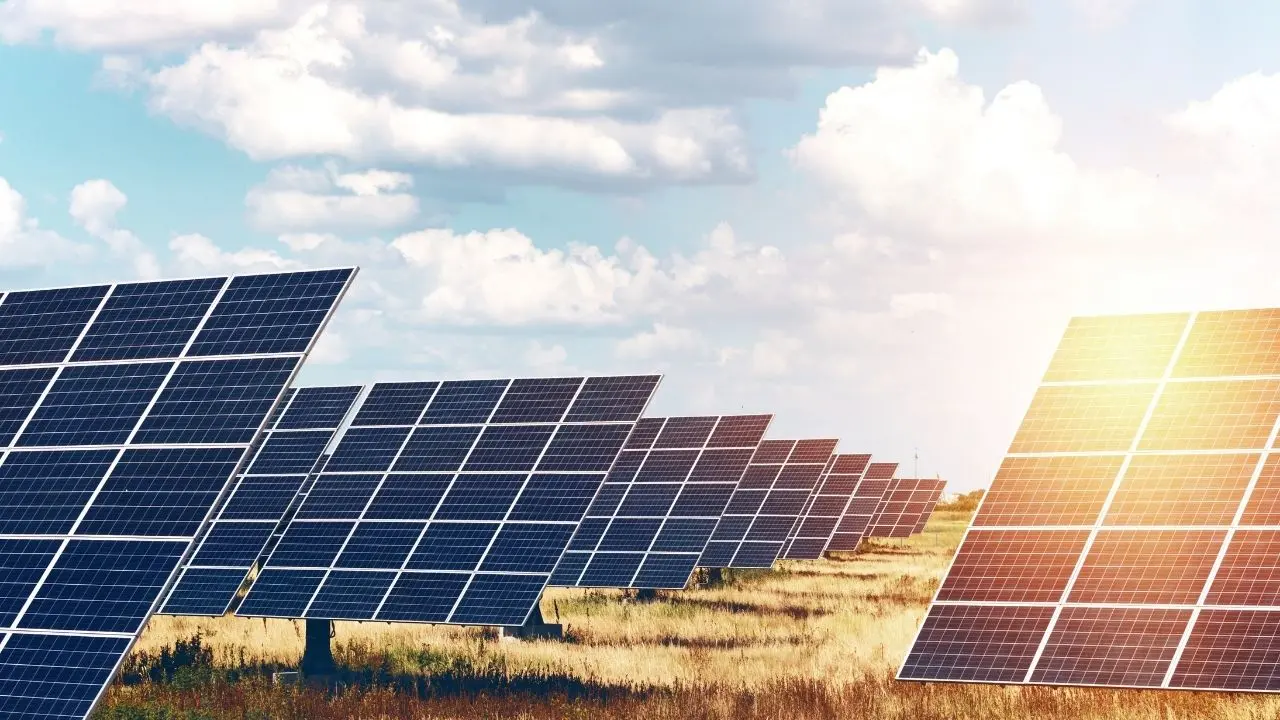Türk Şirket Duyurdu! Romanya&#039;da İnşa Edilen Güneş Enerjisi Santrali Başarıyla Devreye Alındı